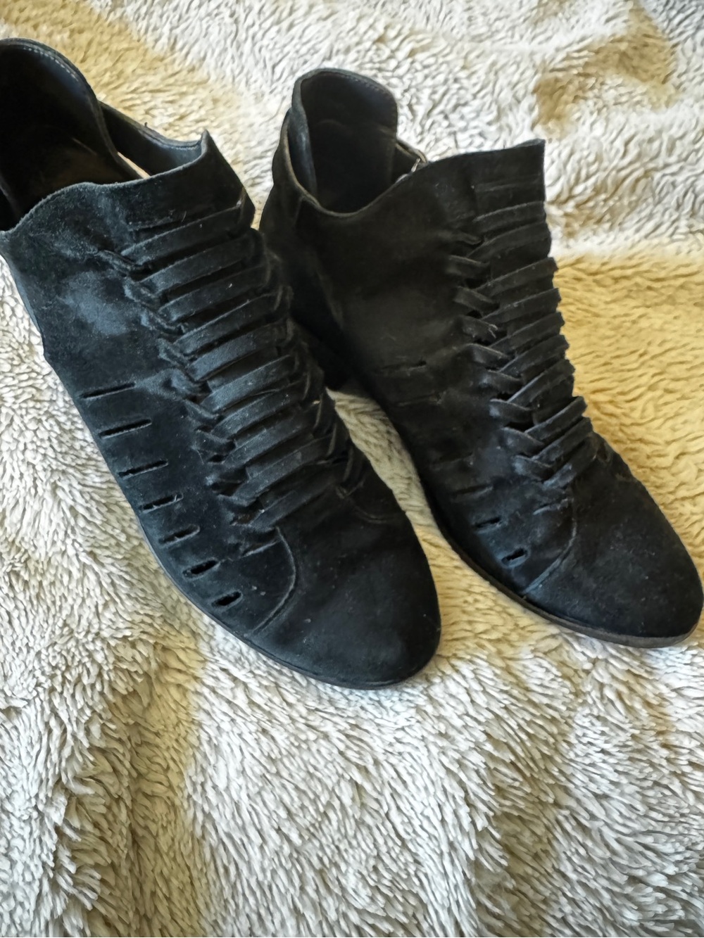Rare Sam Edelman- Women's Black Suede Cutout Ankle Boots